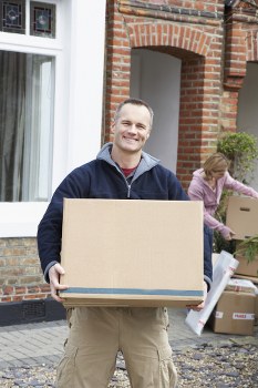 Customer raising a service complaint in a professional moving context