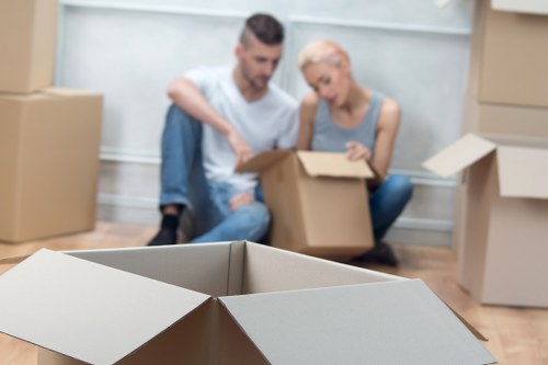 Local removal truck suitable for flat and house moves