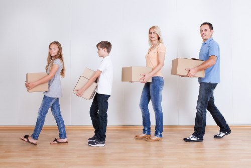 Local house removals service supporting a Bromley family move